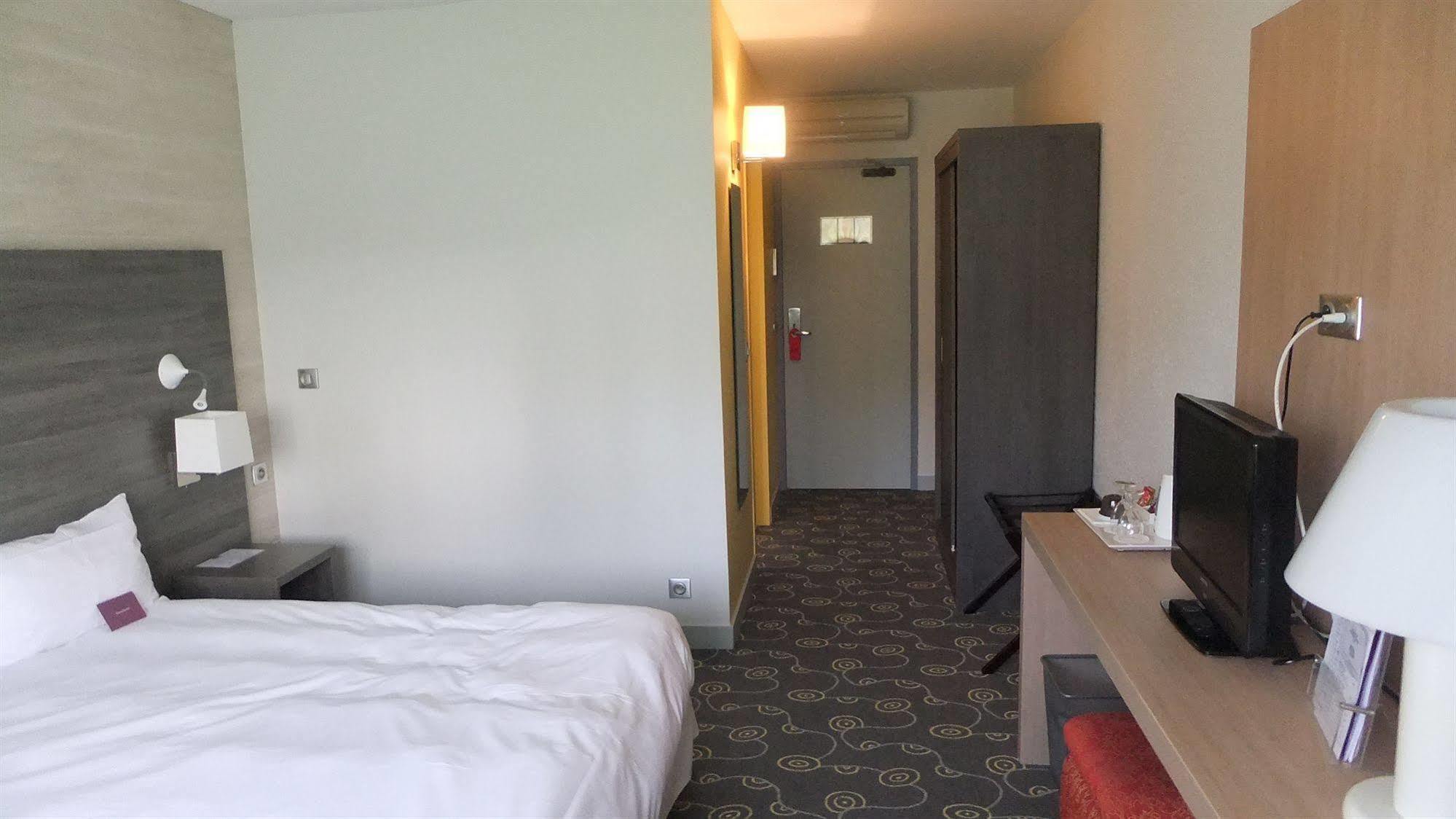 Mercure Annecy Sud Seynod Exterior foto